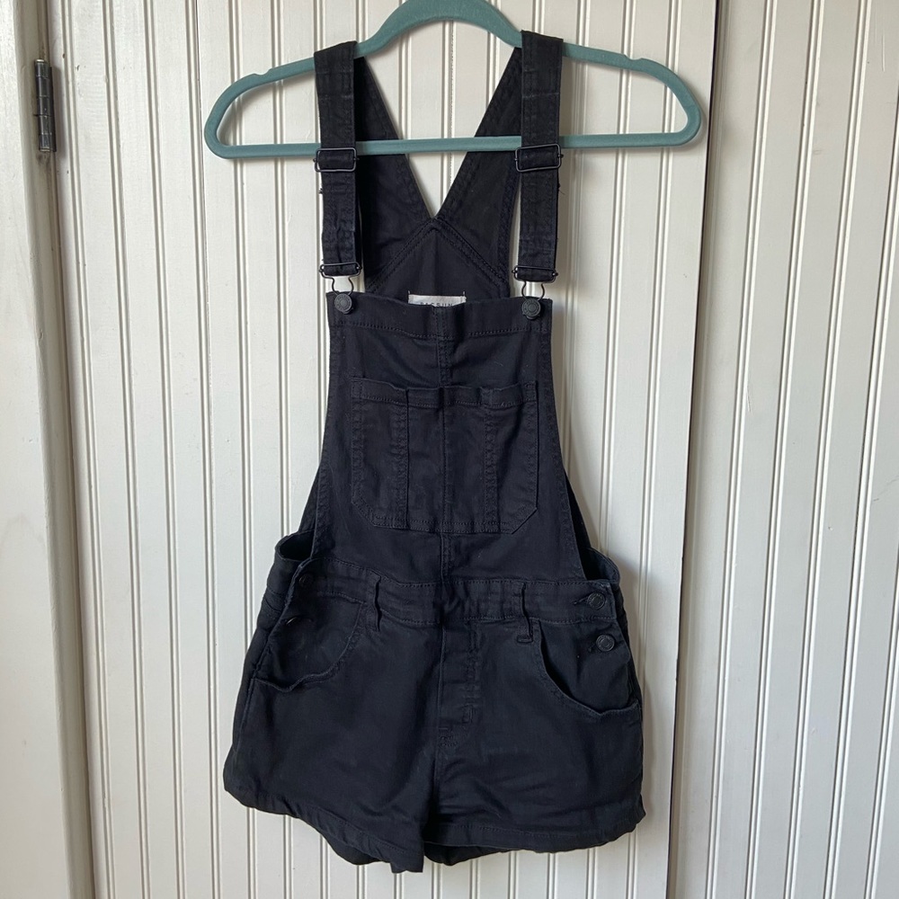Black Pacsun Brand Short Overalls Shortalls